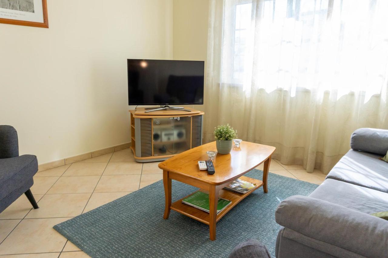 Karibu Apartment *